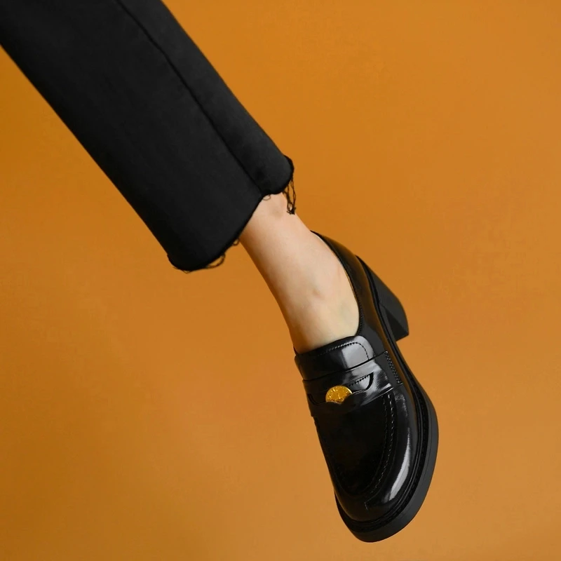 TOUCH MISS小众气质牛皮一脚蹬深口乐福鞋女英伦风圆头粗高跟单鞋