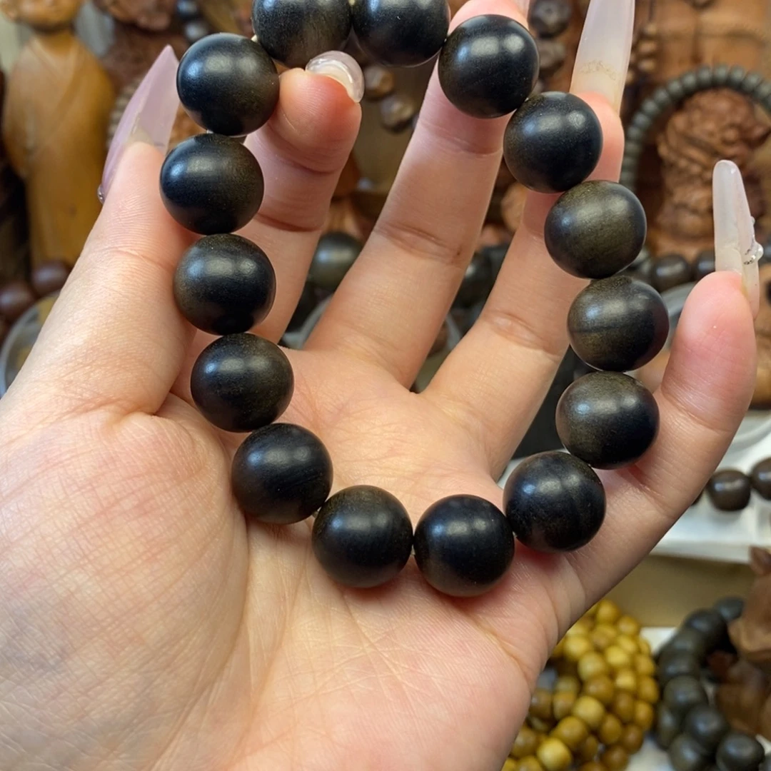 用***8檀香木手串/手链迈索尔老山檀香1.5阴沉木奶凉，微瑕