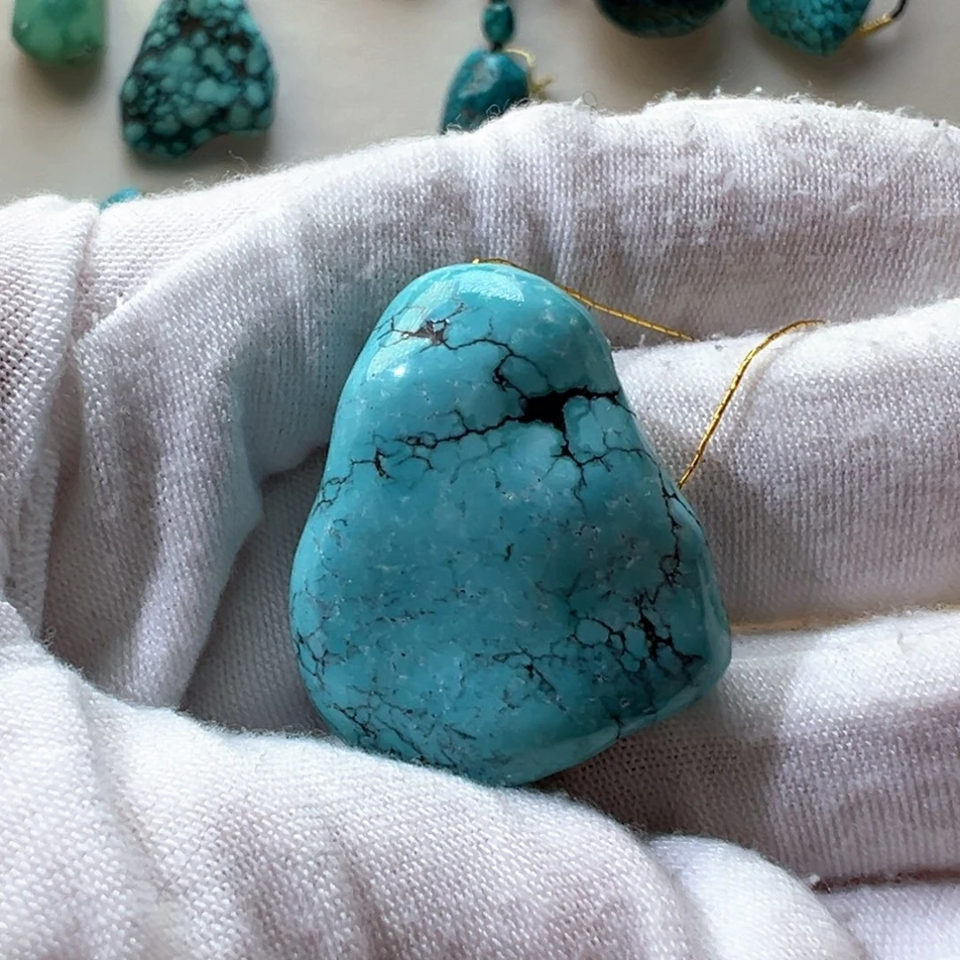 绿松石未镶嵌挂件