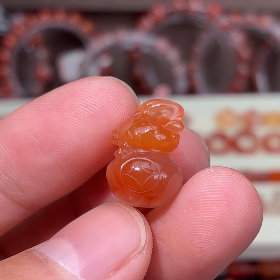 未镶嵌川料南红玛瑙葫芦1