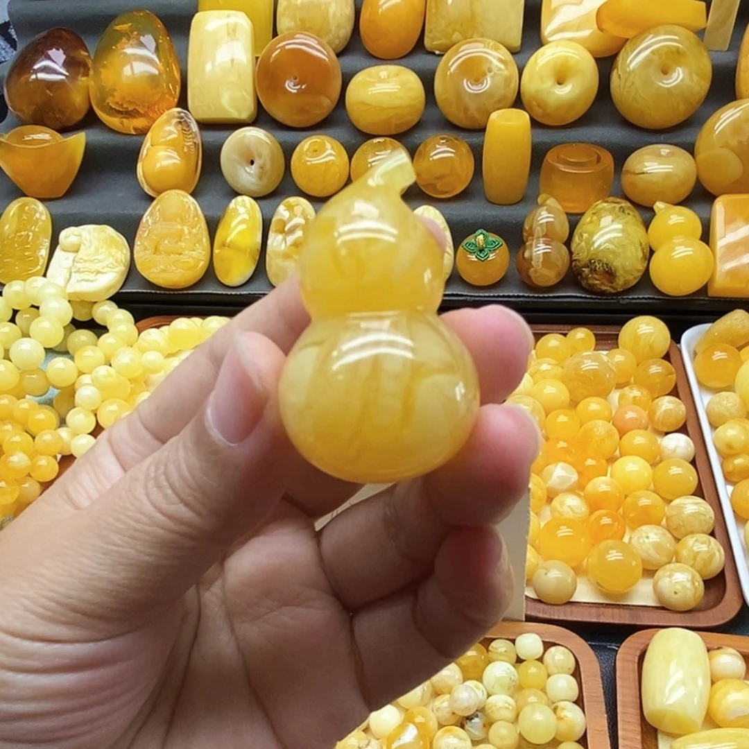 琥珀未镶嵌颈饰天然蜜蜡