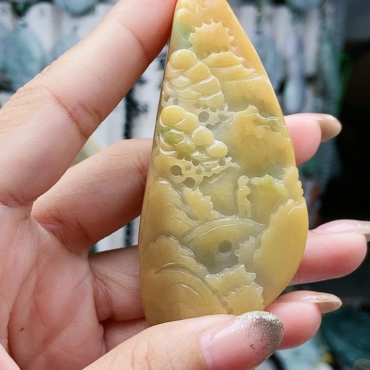 翡翠未镶嵌颈饰翡翠