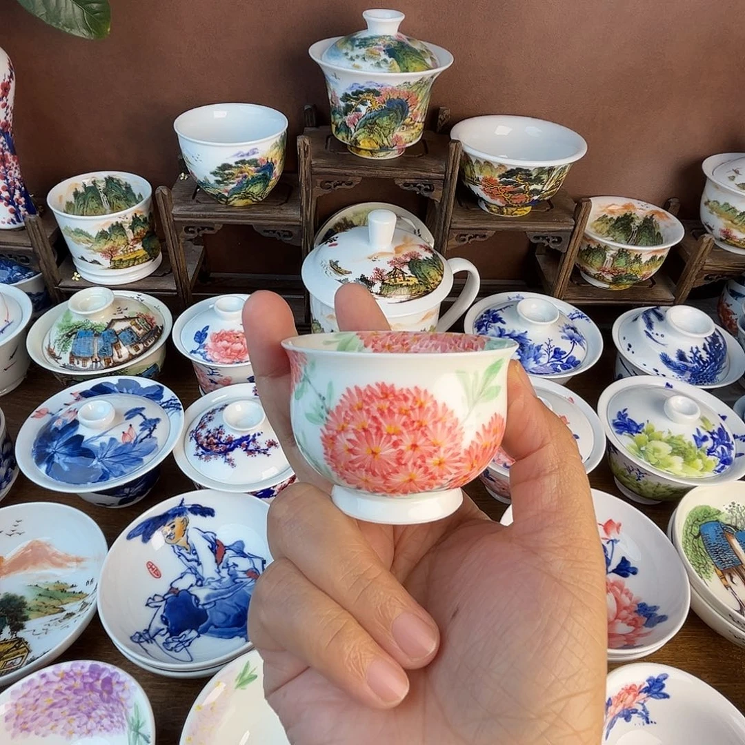 忠意堂釉下彩红绣球