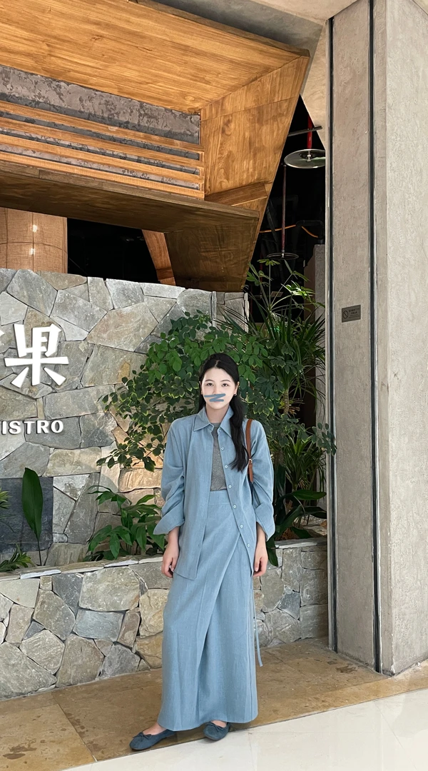 CHUMU/储慕【蓝城旧事】休闲长袖衬衫+设计感斜边半身裙两件套