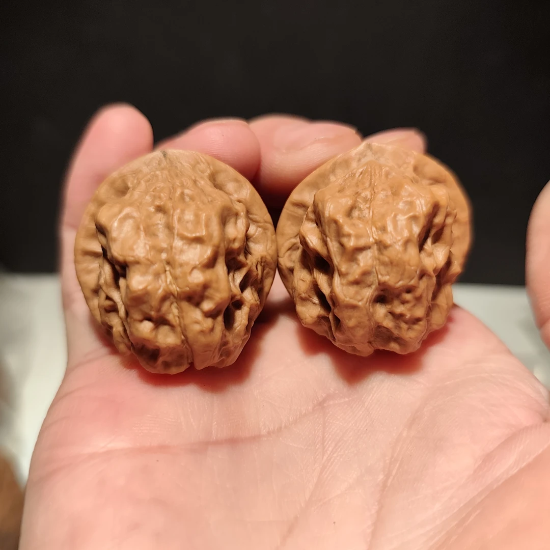 069号35云南铁核桃手捻蛤蟆头带阴皮微磕