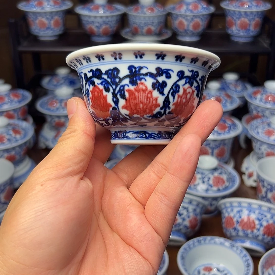 青花釉里红压手杯活动款
