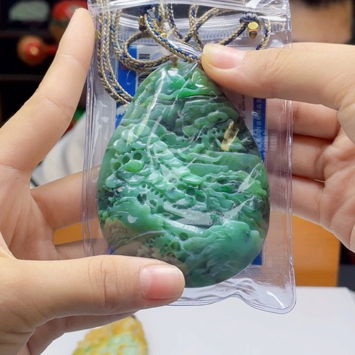 翡翠未镶嵌吊坠(不含链)A349