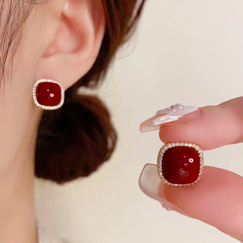 铜合金锆石耳饰 时尚锆石红色方形耳钉精致小巧气质复古小众百搭