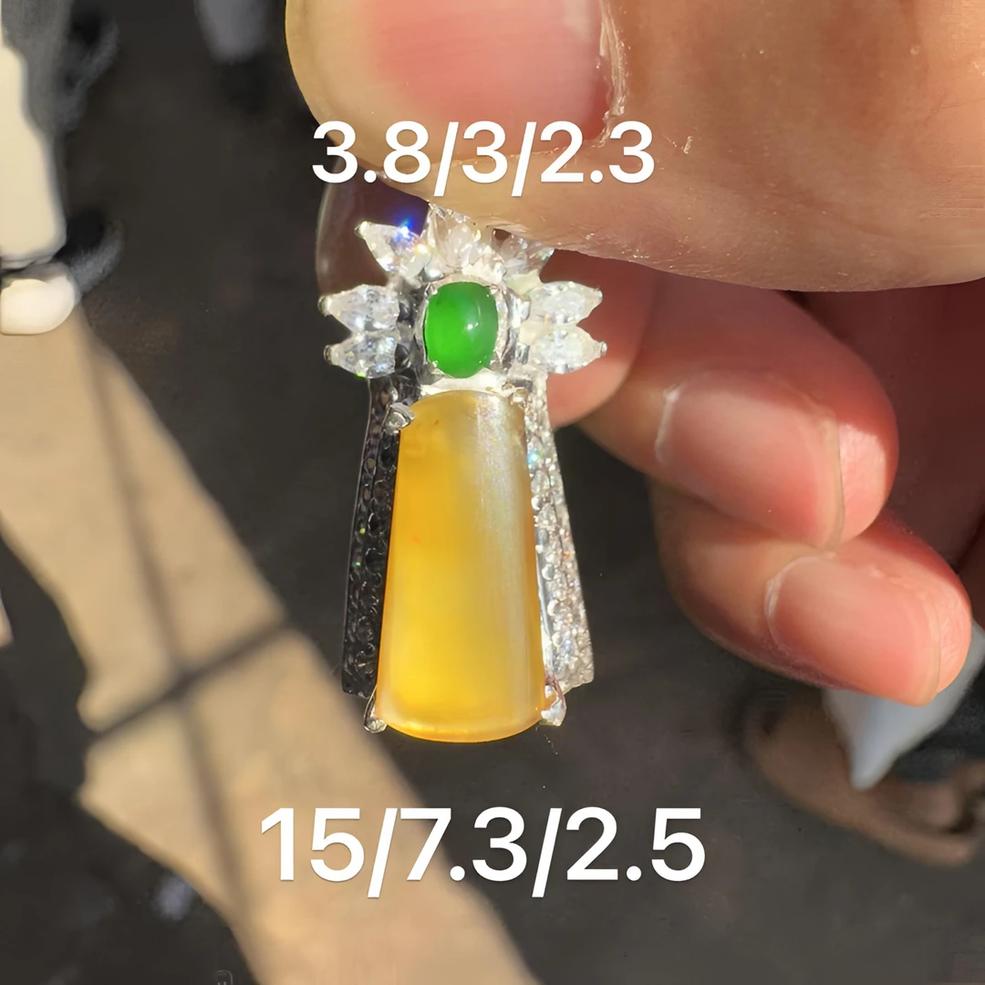 0129(小哪吒在源头)玻璃种翡翠炸光金翡无事牌干净杠味荧光足M50