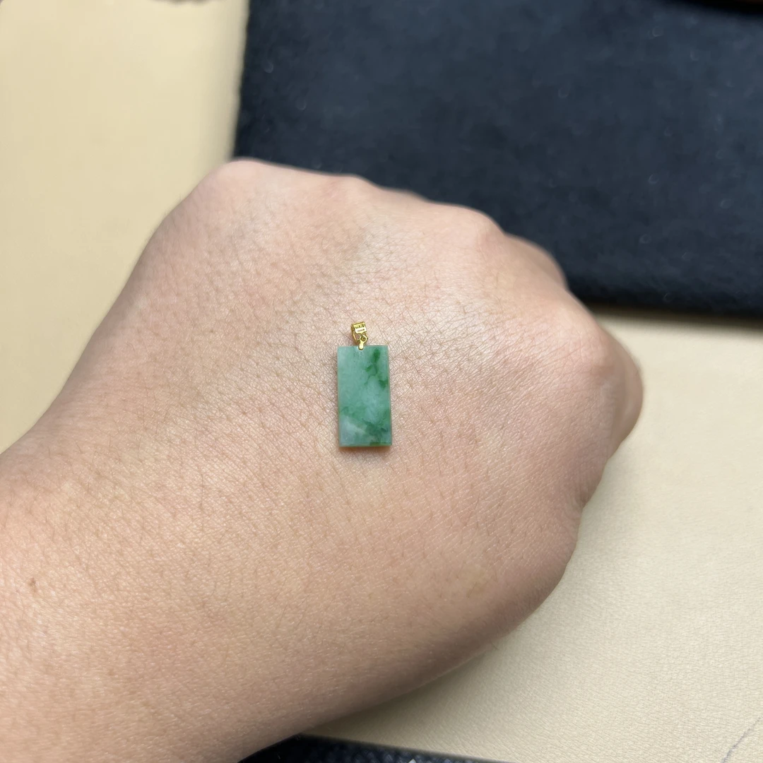 翡翠无事牌飘辣绿水头好平安圆满伴高贵精致素款