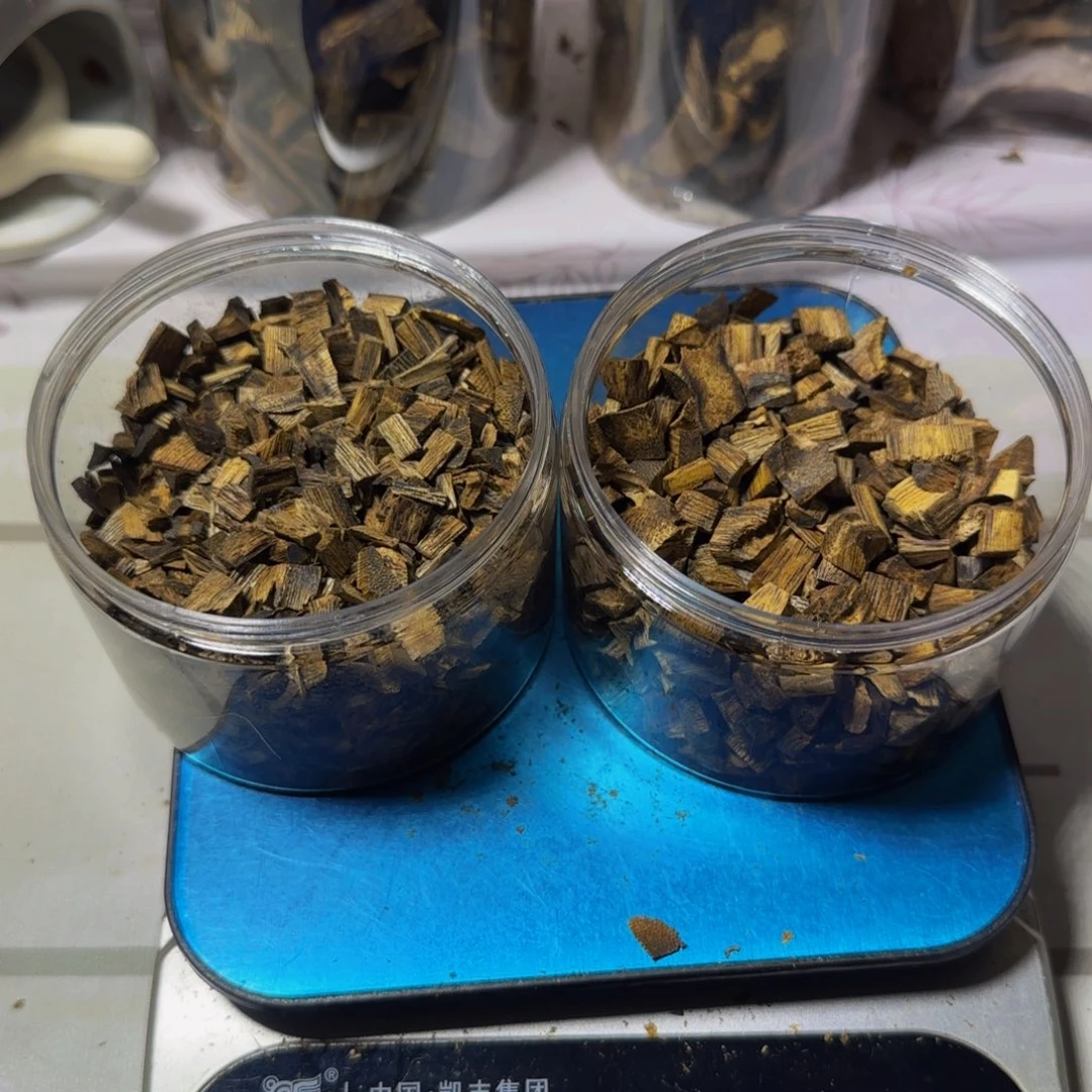 明***乐沉香沉香碎屑透顶绿51克金沙叶51克