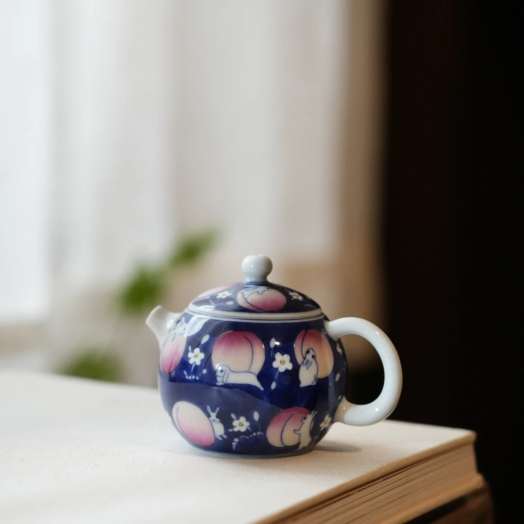 【雲梦】卓君-淘气兔壶（ZJ00084）