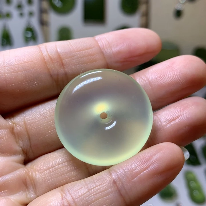 岫玉颈饰未镶嵌吊坠