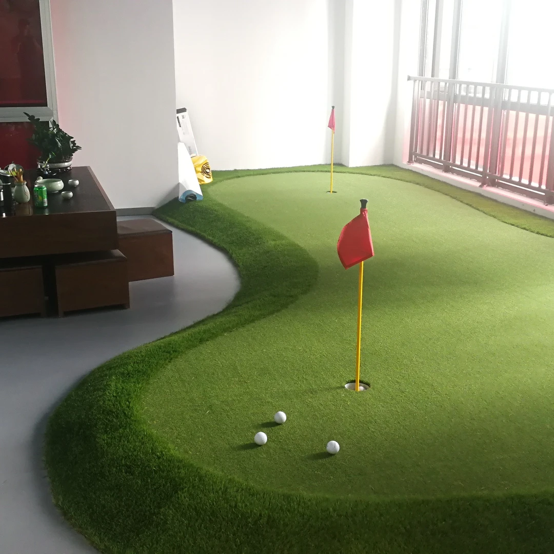 高尔夫练习果岭每平价格