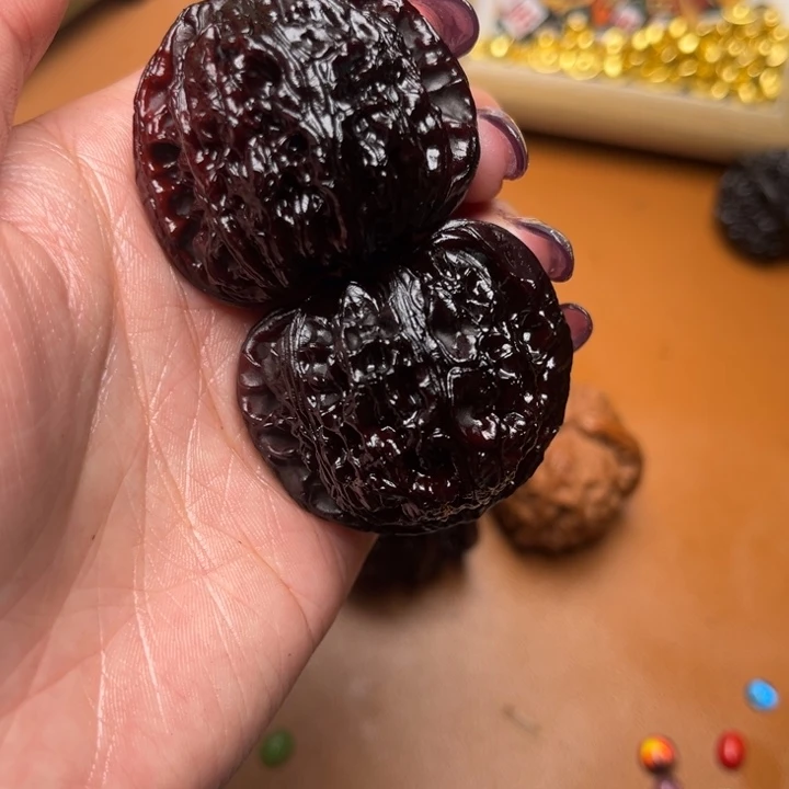 平***家核桃地闷文玩手把件白狮子 42 尺 13