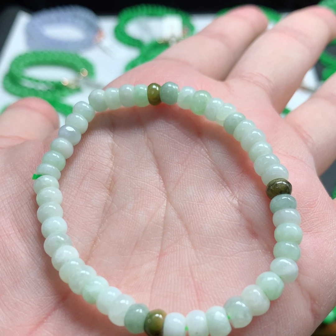 翡翠未镶嵌手链翡翠