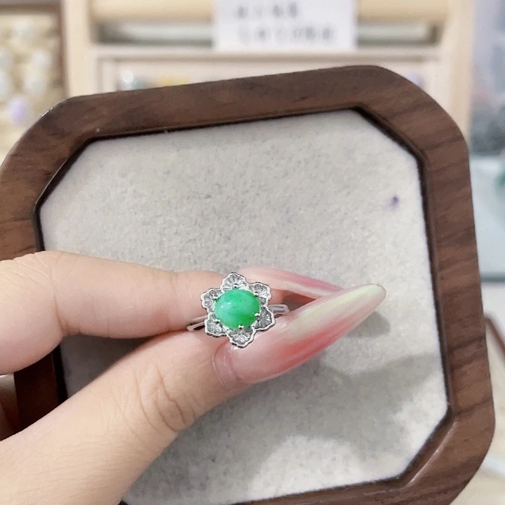 翡翠未镶嵌颈饰天然翡翠A货