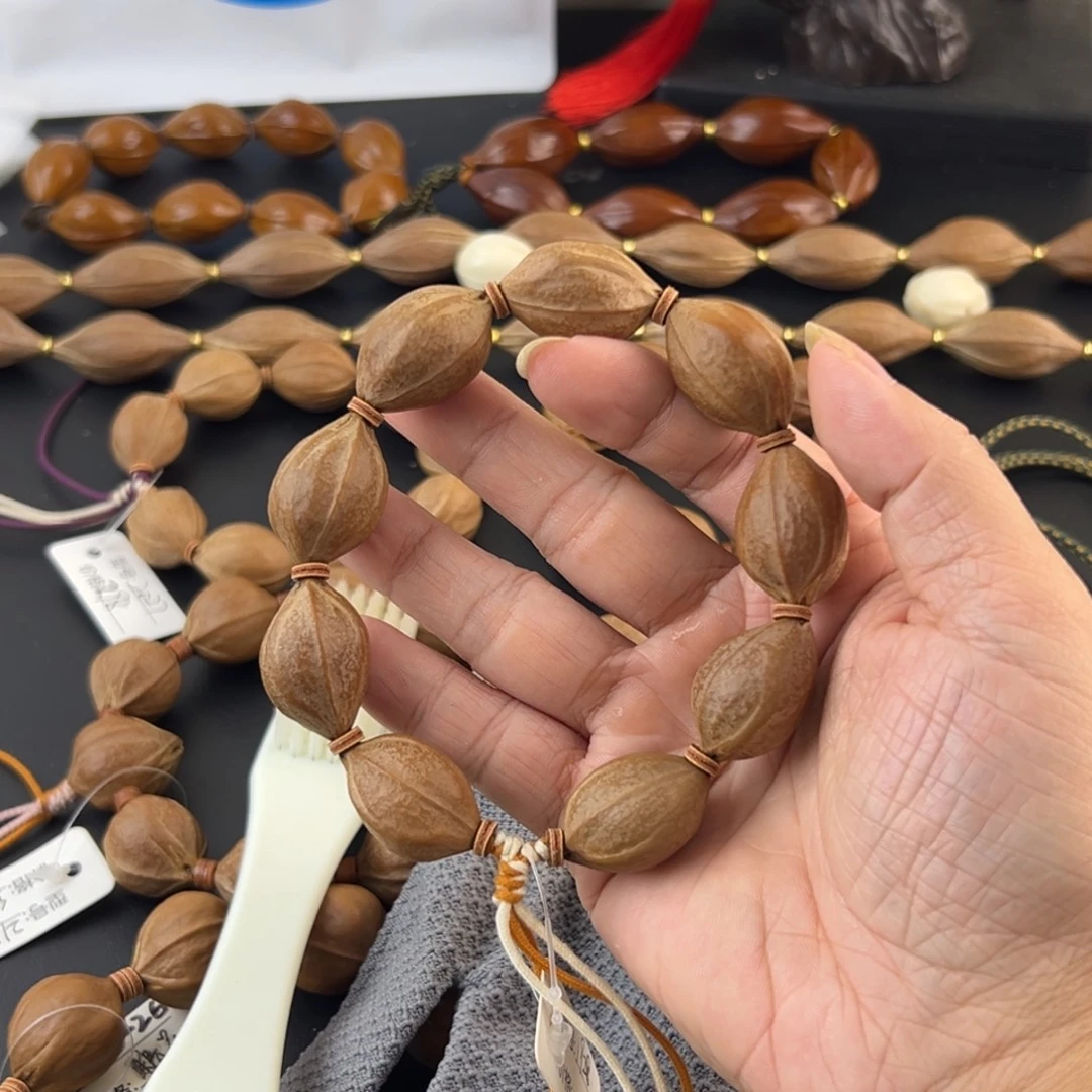 橄榄核吊坠梅林铁核老树核素串1928