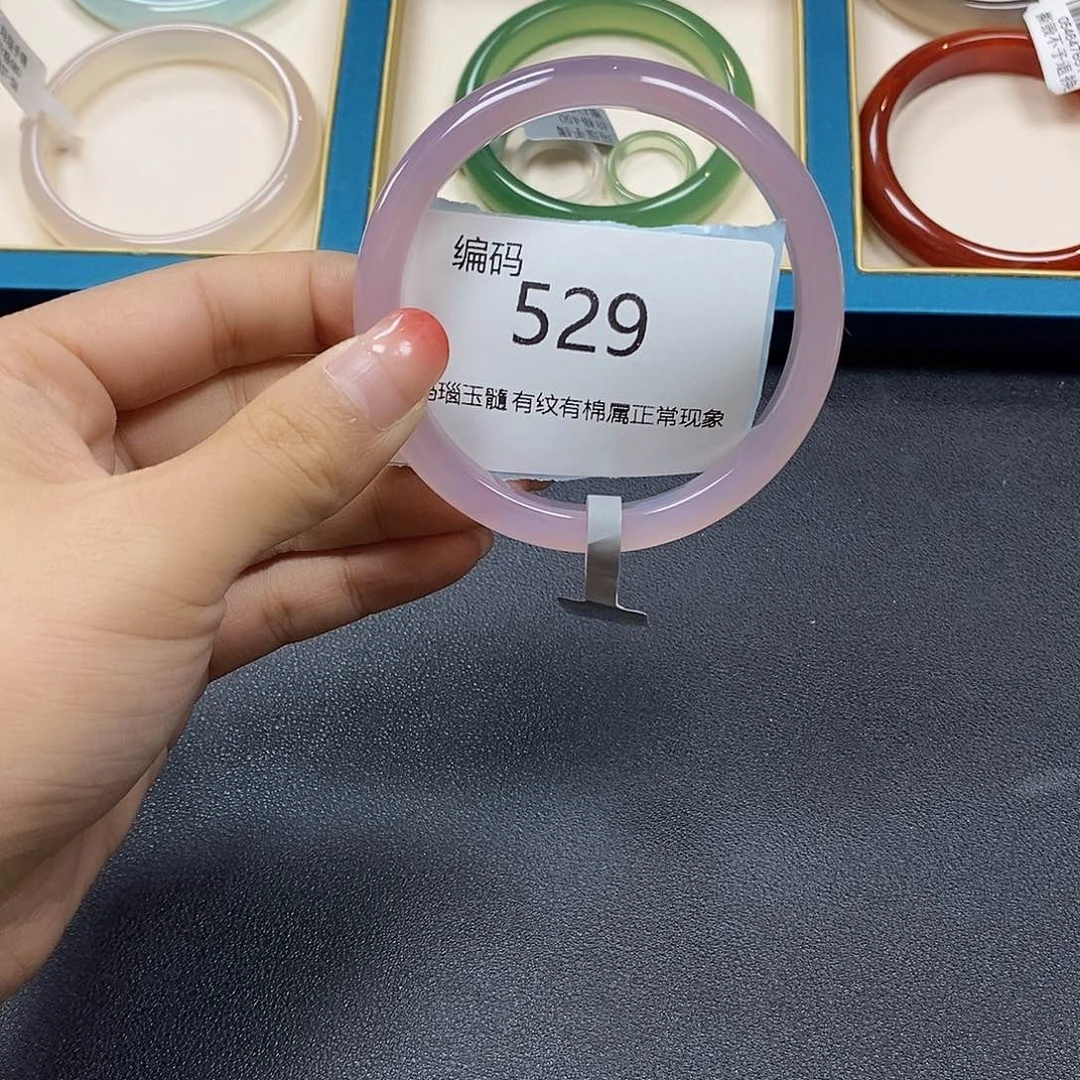 玛瑙/玉髓手镯未镶嵌