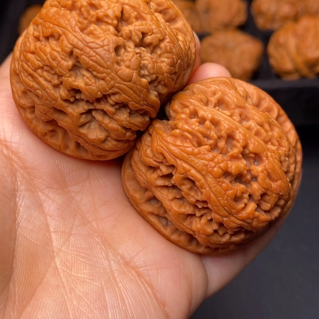 文玩核桃吊坠秦岭野生核桃