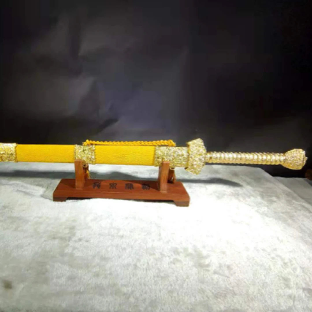 龙泉宝剑尚方宝剑未开刃