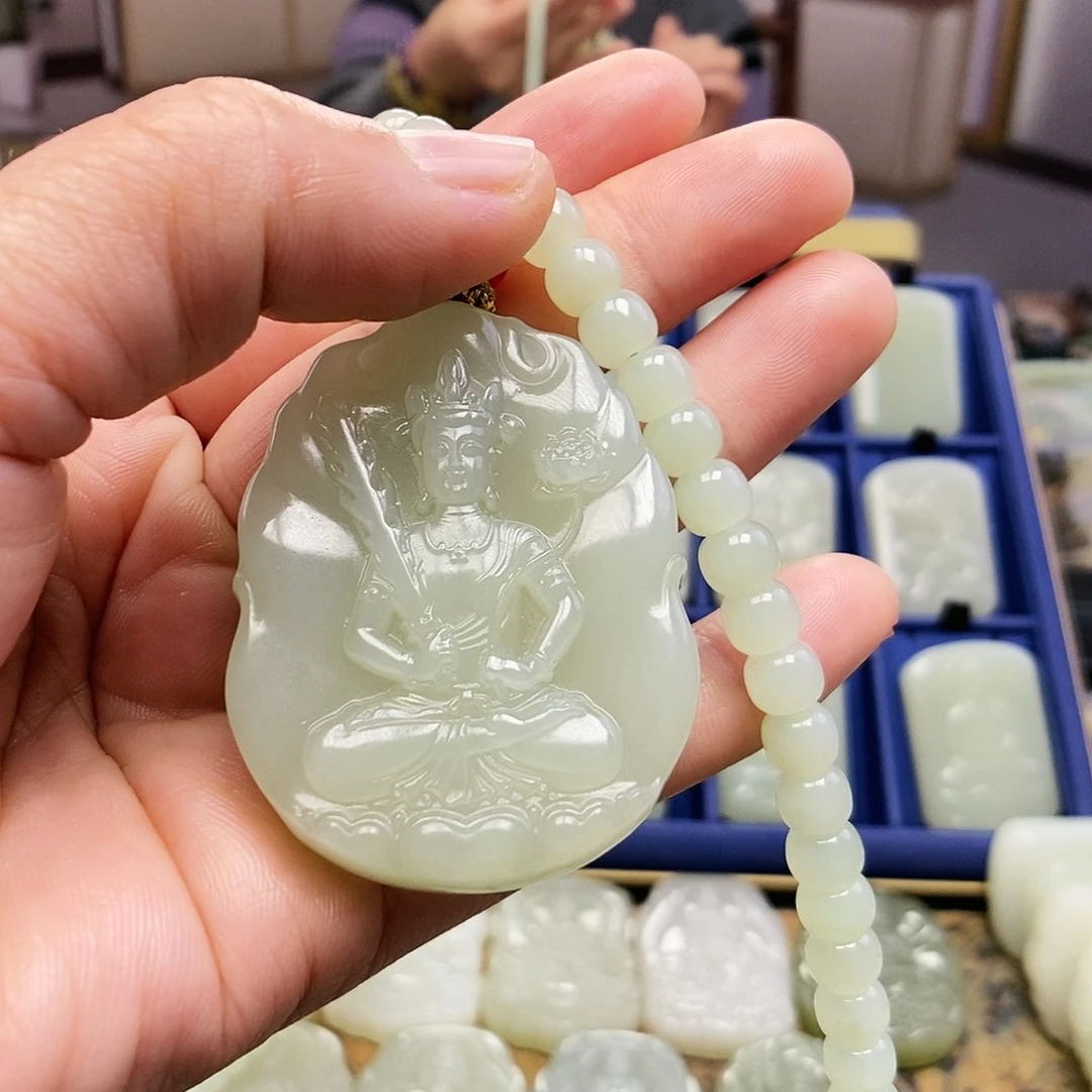 和田玉颈饰未镶嵌锋*