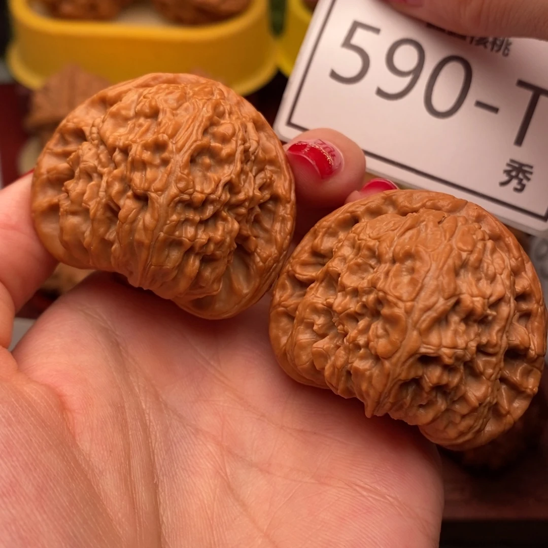桃核把件毕业三角白45……