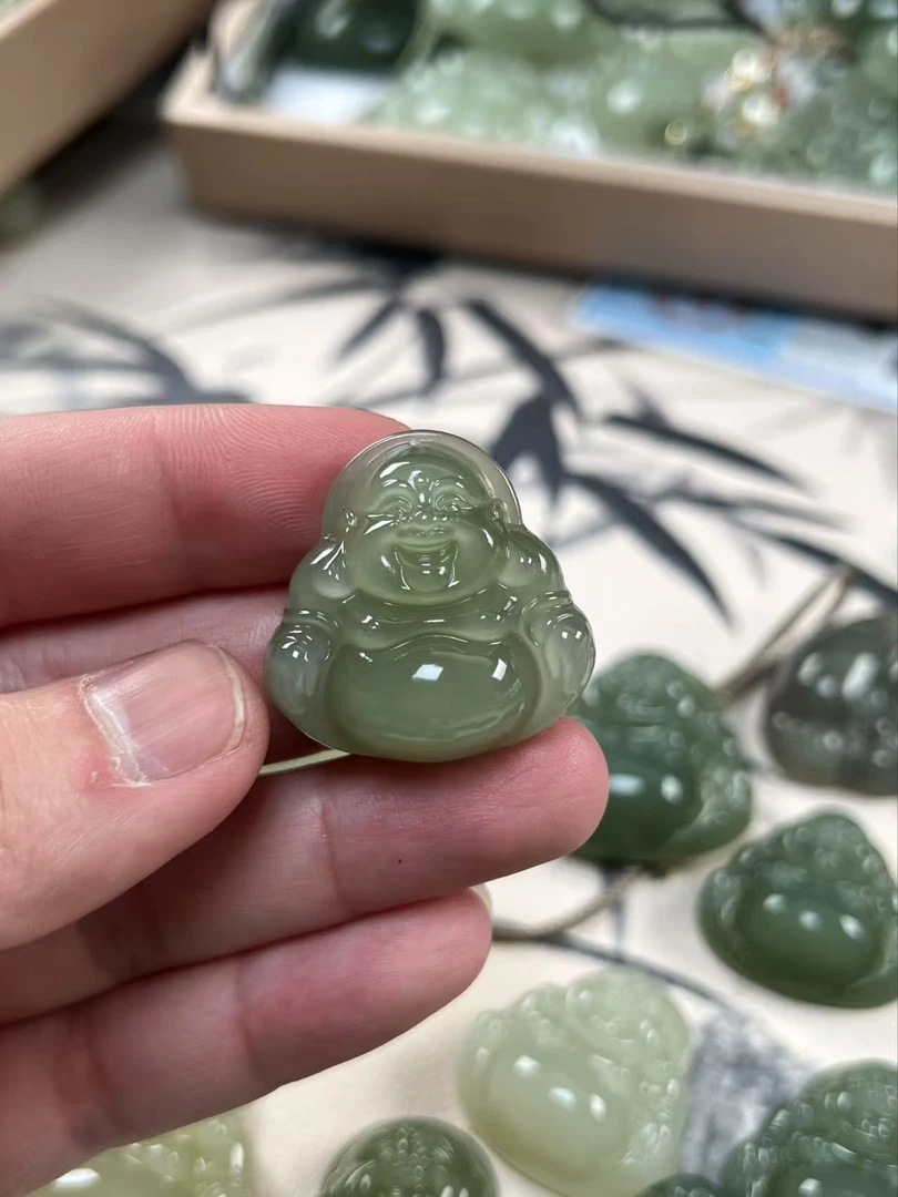 和田玉瑕疵款佛公