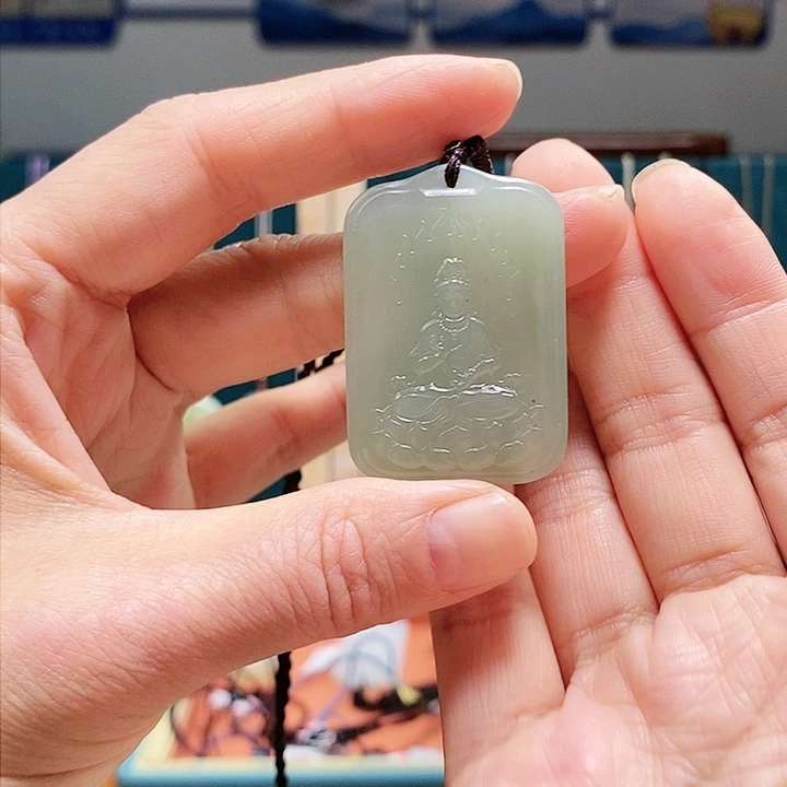 【闪购商品】颈饰未镶嵌和田玉