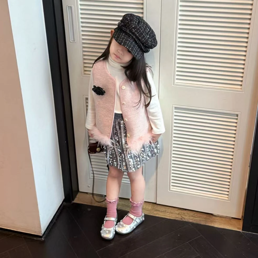 小思家2025年秋冬女童粉色小香风马甲纯色打底衫亮片半身裙套装