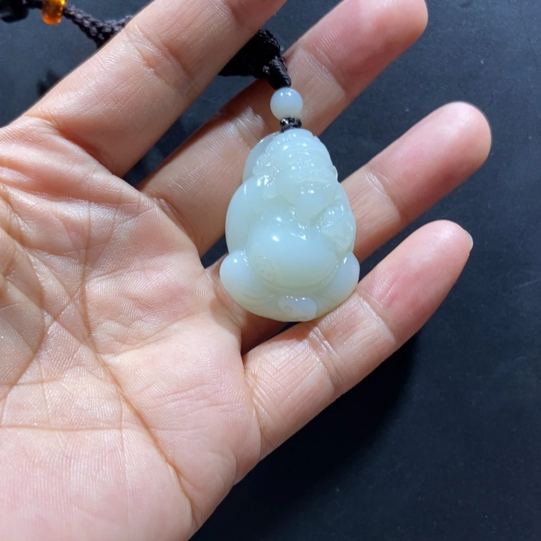 颈饰未镶嵌和田玉修*