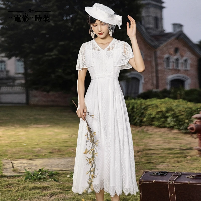 【小朱专享】一电影一时装复古v领蕾丝中长款女装连衣裙FEBX124560