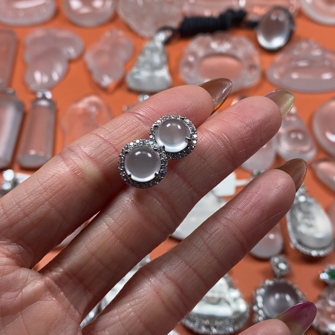 石英质玉合金颈饰黑钢耳钉