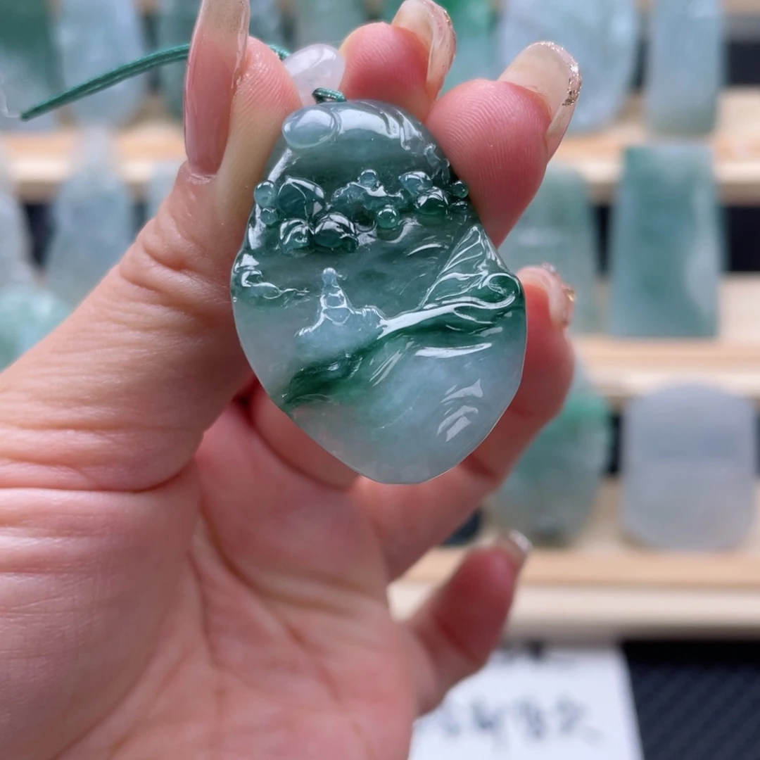 翡翠颈饰未镶嵌天然缅甸翡翠A货吊坠飘花悟道