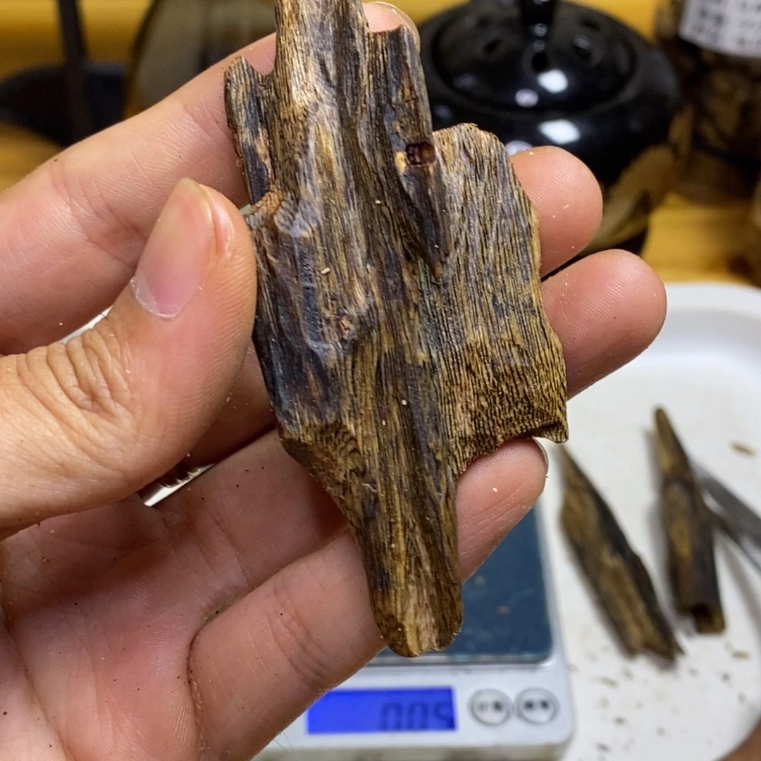 沉香高油香薰白棋14克