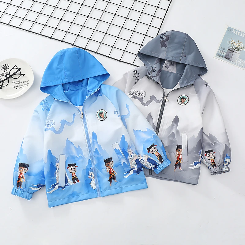 男童外套春秋款2025新款儿童装春季冲锋衣痞帅气风衣哪吒卡通夹克