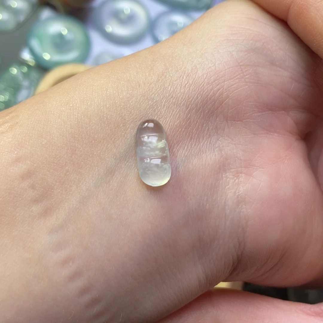 定制翡翠未镶嵌翡翠豆子