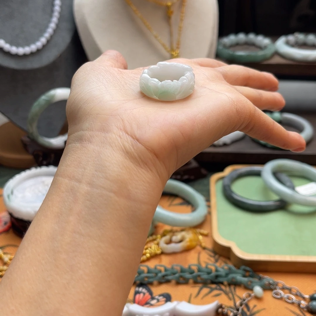 翡翠未镶嵌手链戒指