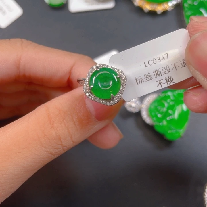 【闪购商品】颈饰银S925镶嵌翡翠翡翠