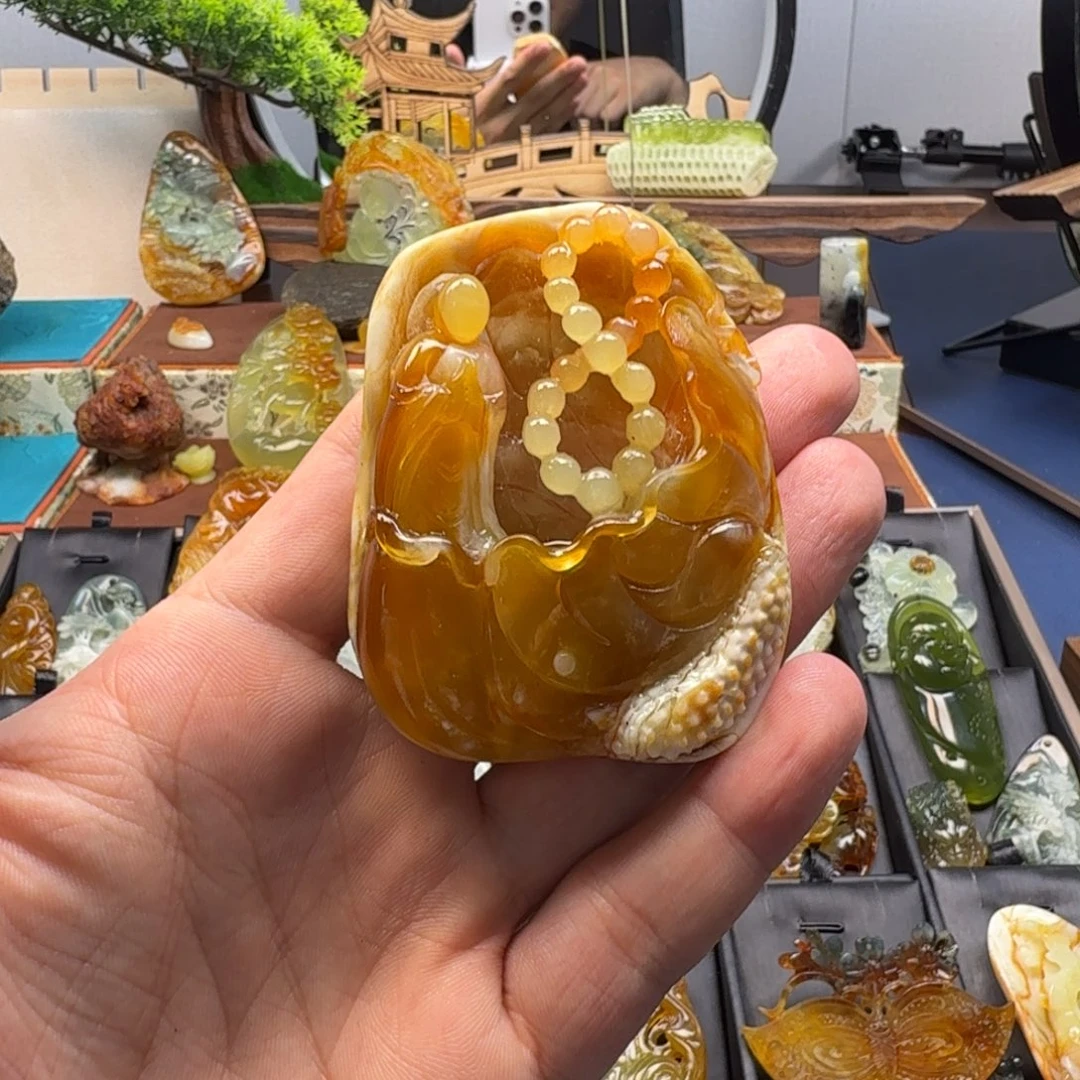 未镶嵌蛇纹石玉颈饰