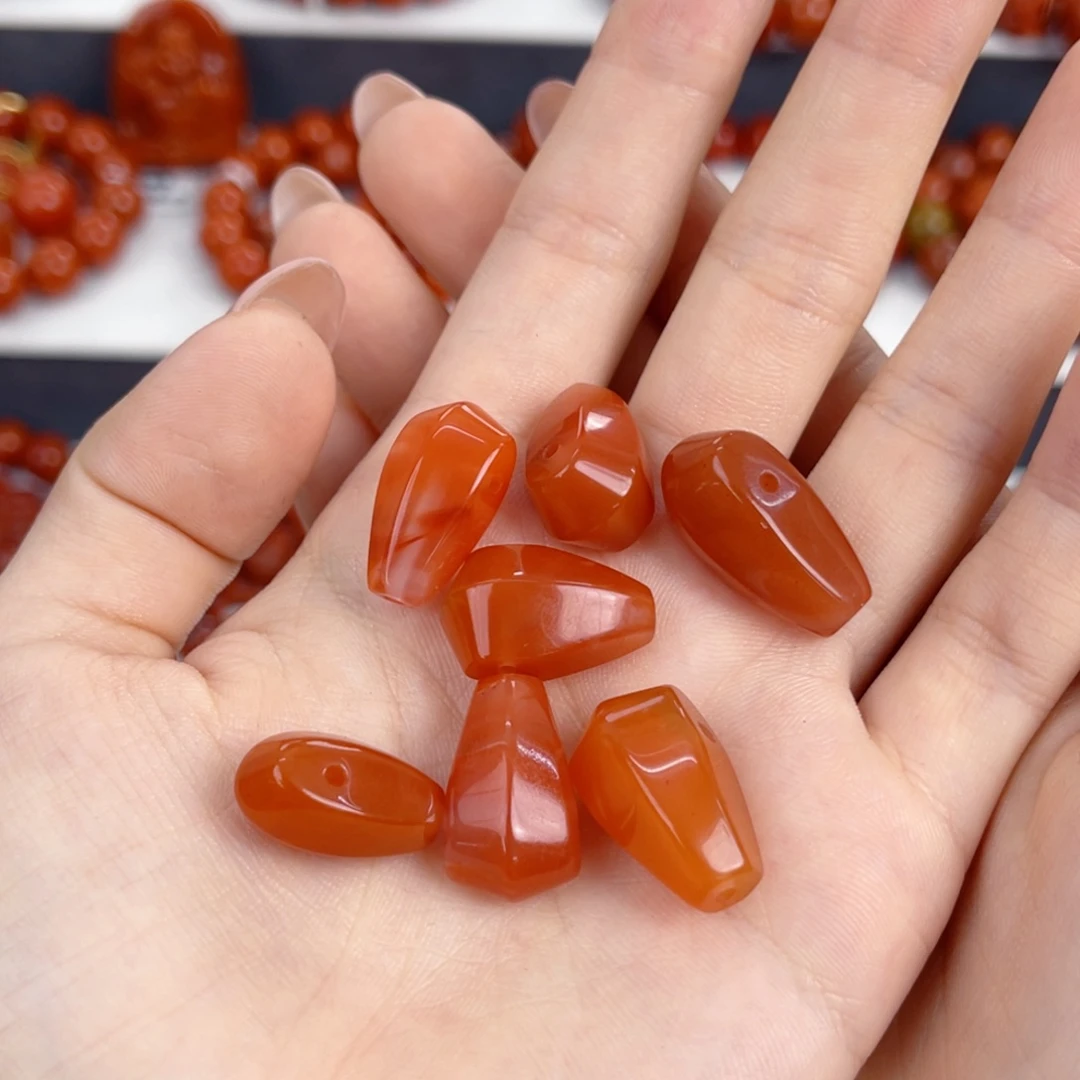 南红玛瑙未镶嵌保山杨柳料三通（多样性发其一）