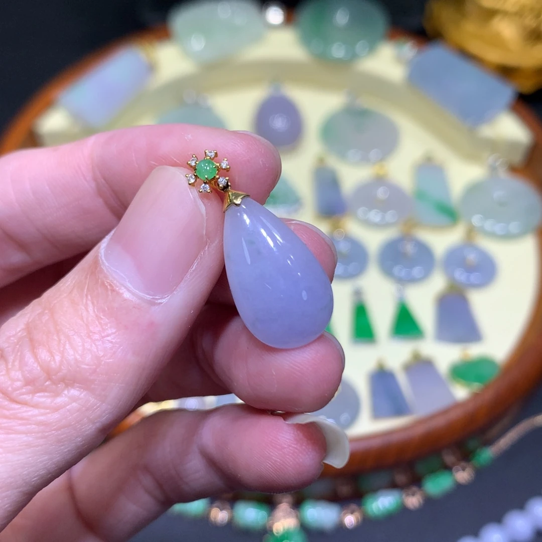 翡翠吊坠(不含链)18K金镶嵌