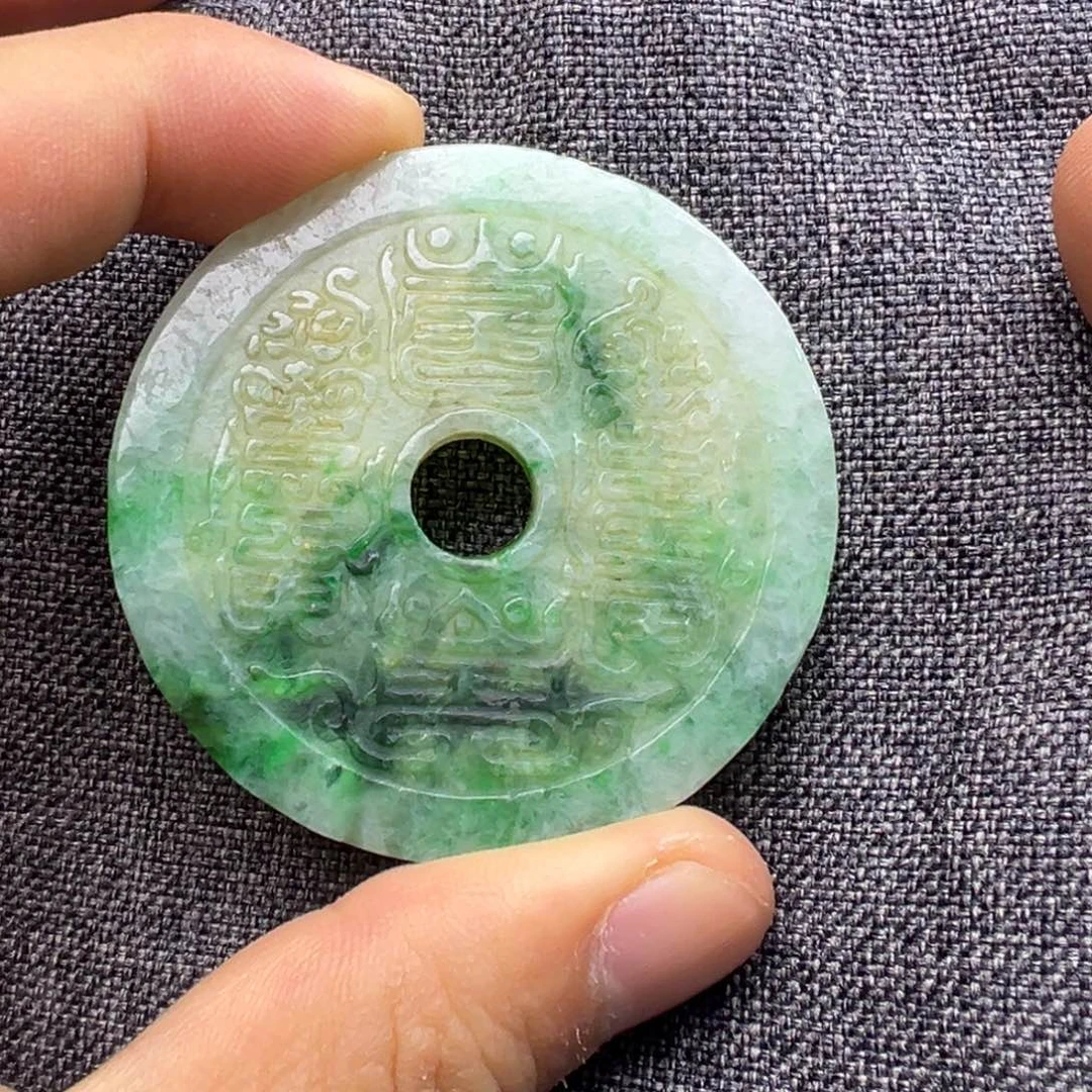 翡翠未镶嵌颈饰666888