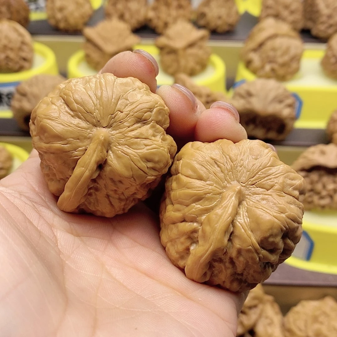 文玩核桃吊坠༒****一根筋