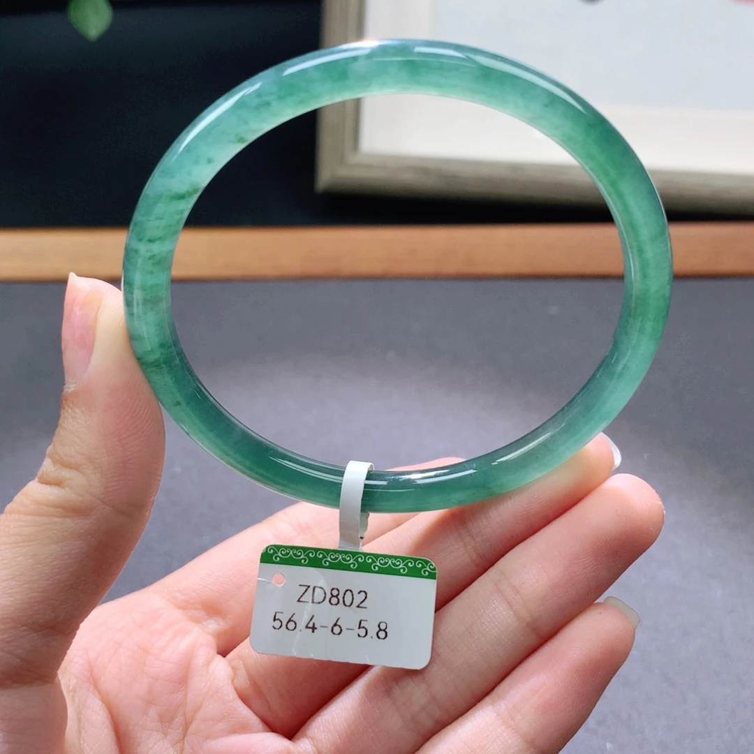 翡翠手镯未镶嵌天然翡翠手镯