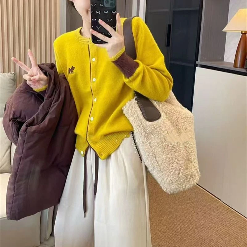 撞色层次感小狗刺绣毛衣开衫女秋冬内搭外传宽松显瘦长袖针织外套