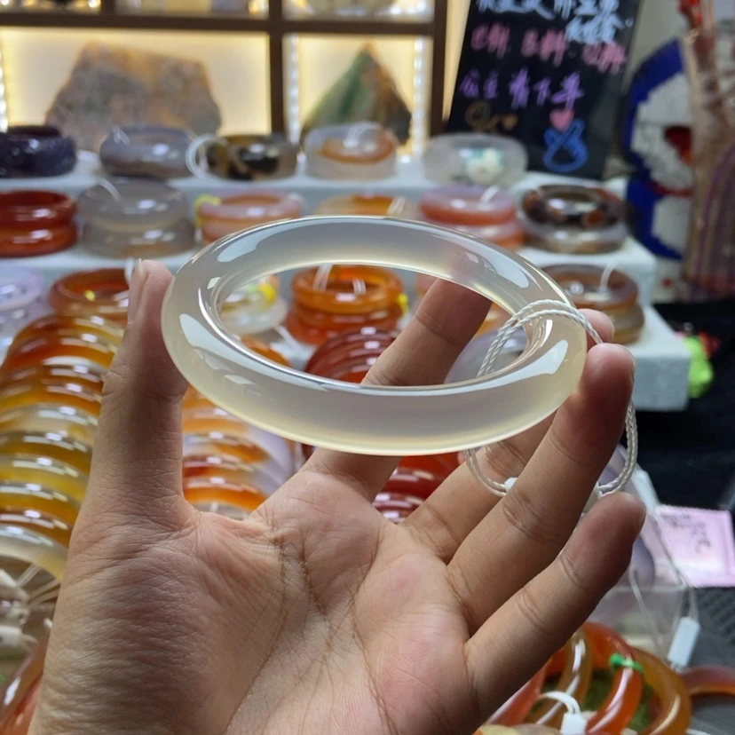 【闪购商品】玛瑙/玉髓手镯未镶嵌