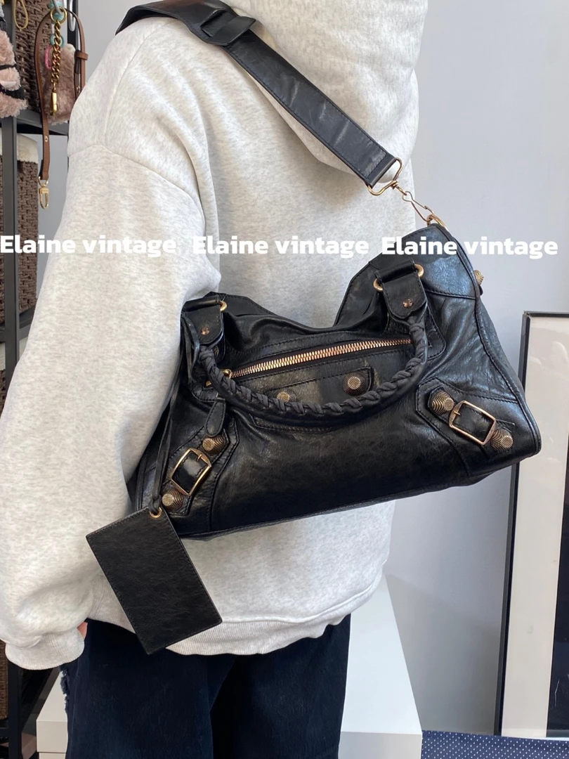 95新 Balenciaga/巴黎世家 黑金菠萝扣大钉机车包中号（37cm）
