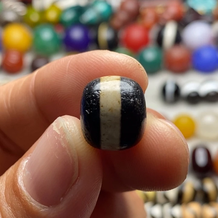 玛瑙/玉髓颈饰未镶嵌奔***牛