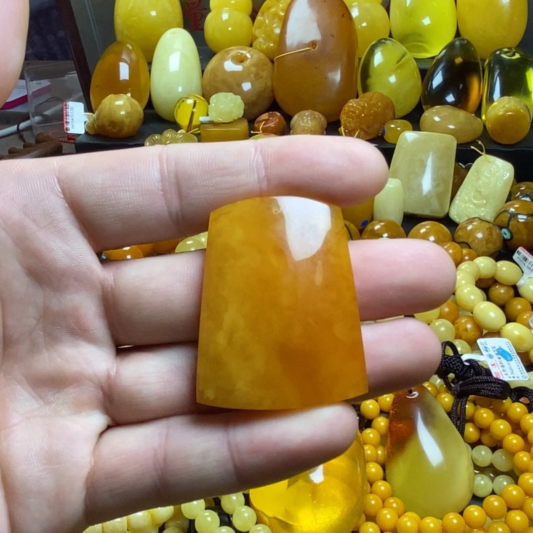 琥珀未镶嵌裸石蜜蜡